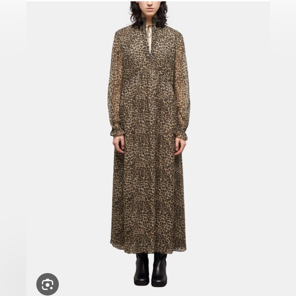 Long leopard print dress
